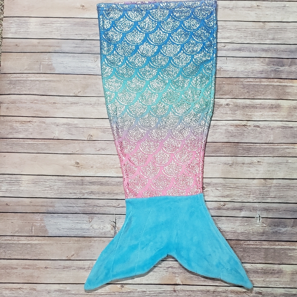 Child Mermaid Tail Blanket